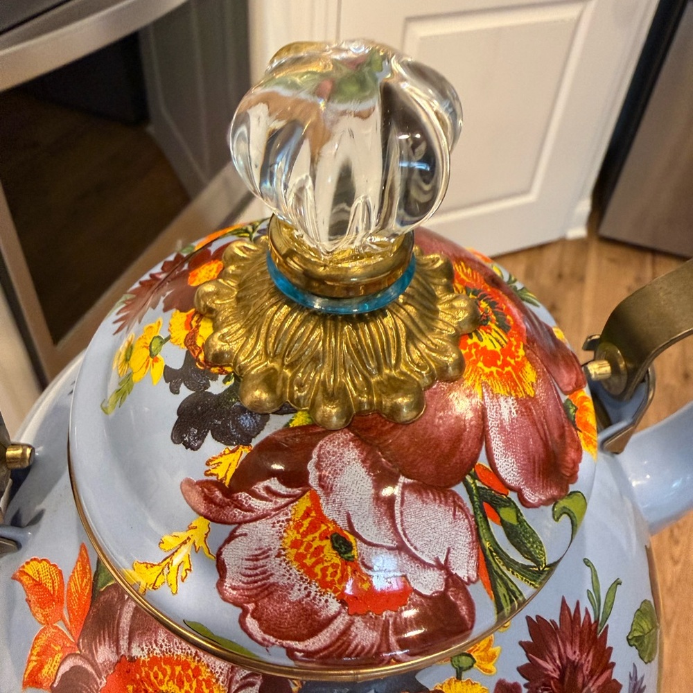 RARE DISCONTINUED Lapis Blue Flower Market 3 qt Kettle Mackenzie Childs NWOT - Picture 5 of 11